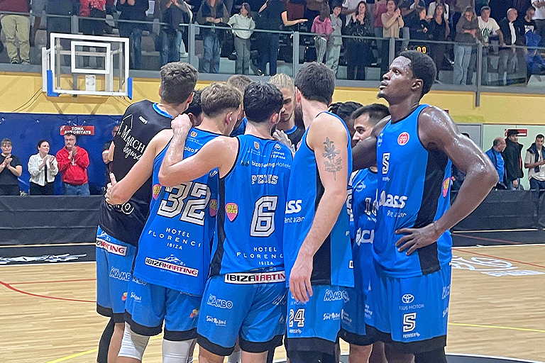 Tropiezo del Class Sant Antoni en Girona