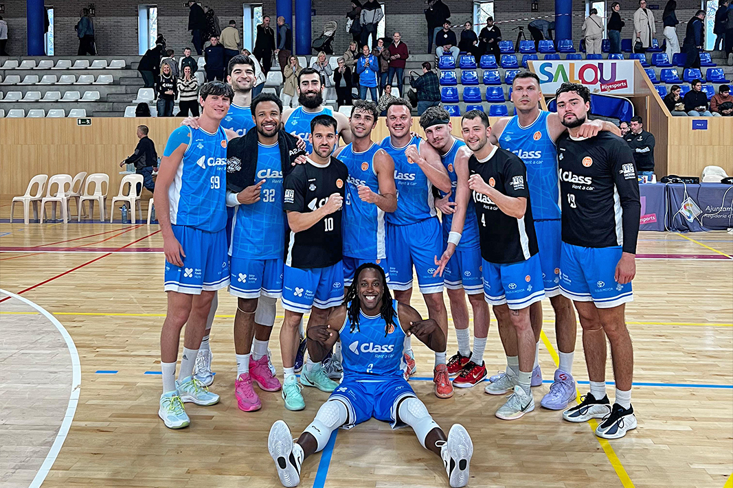 El Class Sant Antoni aniquila al Salou y aún puede ser primero